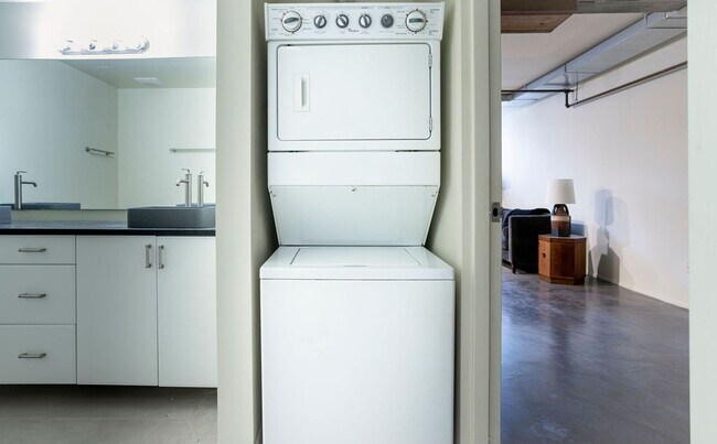 6134 2nd Ave in Detroit, MI - Building Photo - Building Photo