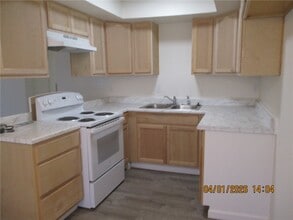 1277 Navajo Dr in Bullhead City, AZ - Building Photo - Building Photo