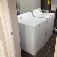 2717 E 32nd St, Unit 3 in Minneapolis, MN - Building Photo - Building Photo