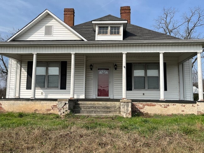 property at 9495 GA-54