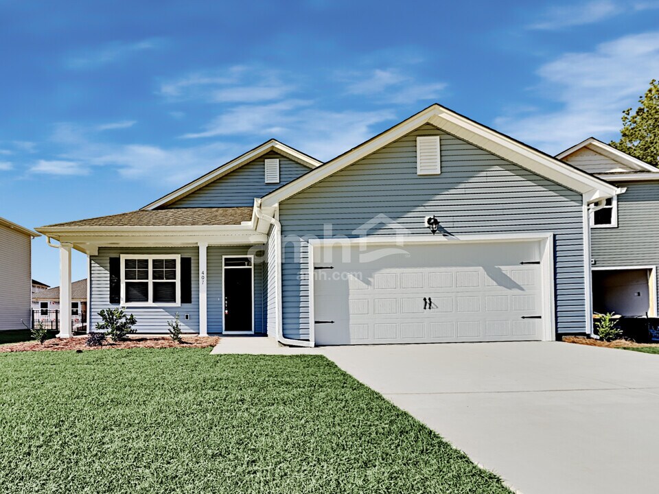 407 Ronter Ct in Moncks Corner, SC - Building Photo