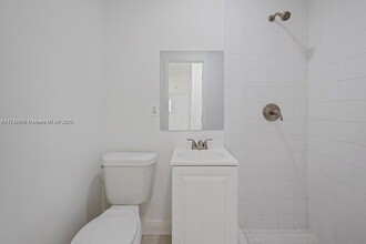 2810 NE 60th St in Fort Lauderdale, FL - Building Photo - Building Photo