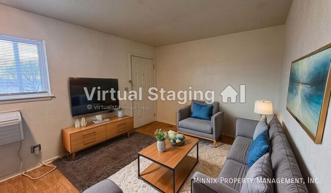 property at 711 S Austin Ave