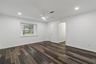 5303 Lookout Mountain Dr in Houston, TX - Building Photo - Building Photo