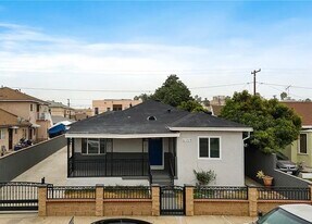 6109 Northside Dr, Unit 6111 in East Los Angeles, CA - Building Photo