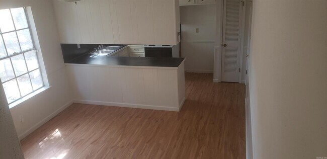 11319 Ethan Allen Dr in Little Rock, AR - Building Photo - Building Photo