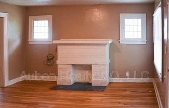 5405 Harrison St in Kansas City, MO - Building Photo - Building Photo