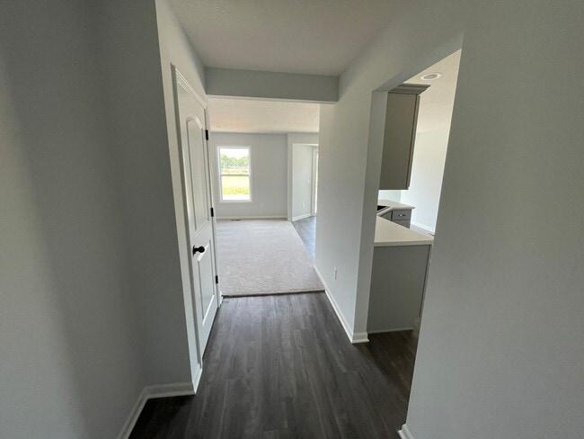 1646 Teniente Ct in Fort Wayne, IN - Foto de edificio - Building Photo