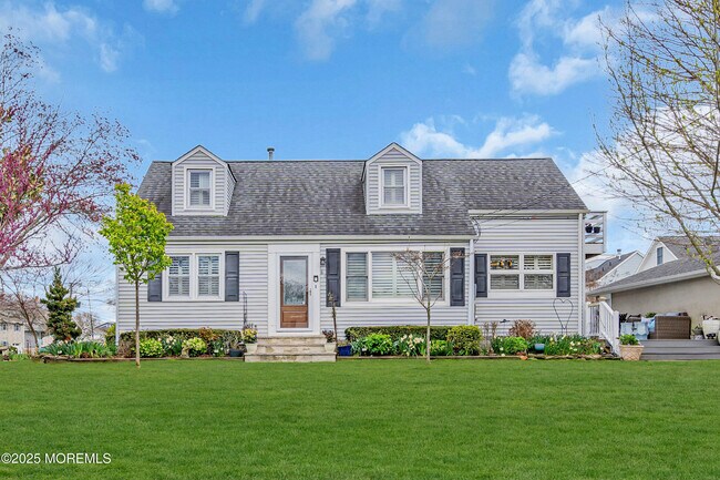 80 Dewey Ave in Manasquan, NJ - Building Photo - Building Photo