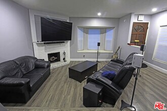 2053 Barry Ave in Los Angeles, CA - Building Photo - Building Photo