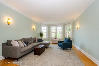 734 Hinman Ave in Evanston, IL - Building Photo - Building Photo