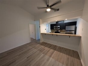 1725 Westerham Dr in Dallas, TX - Building Photo - Building Photo