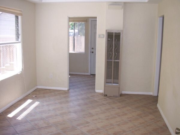 2274 Kearney Ave in San Diego, CA - Building Photo