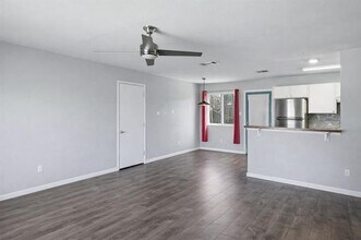 5701 Claystone Cove in Austin, TX - Building Photo - Building Photo