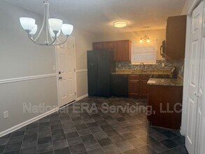 204 Lisa Ct in Hampton, GA - Building Photo - Building Photo