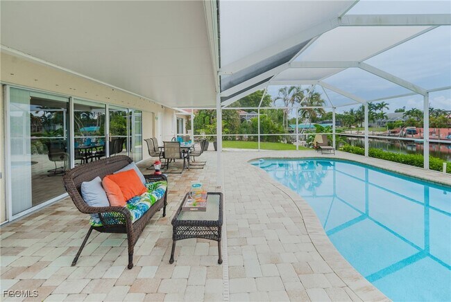 1926 SE 12th Terrace in Cape Coral, FL - Building Photo - Building Photo