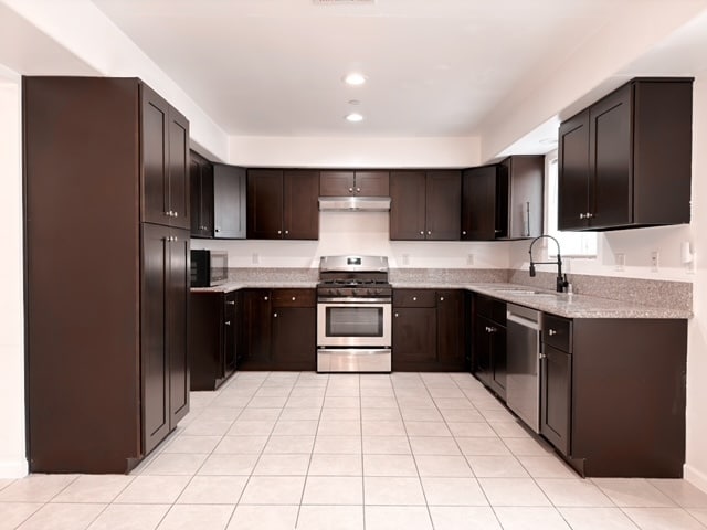 property at 14009 Bessemer St