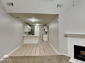 7833 Shadowland Cove in Memphis, TN - Building Photo - Building Photo