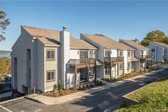 8-12 South Blvd in Nyack, NY - Building Photo - Building Photo