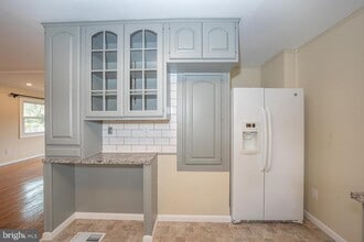 437 Meadowcroft Rd in Wayne, PA - Building Photo - Building Photo