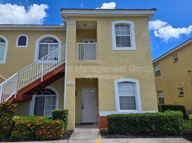 6101 Lake Marion Golf Resort in Poinciana, FL - Building Photo