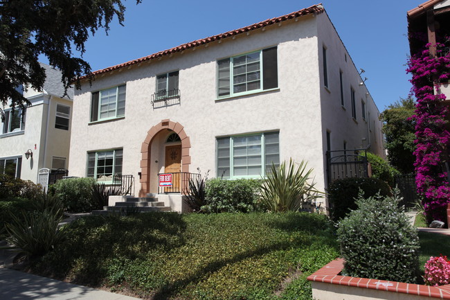 827 12th St in Santa Monica, CA - Foto de edificio - Building Photo