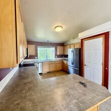 2124 W Canfield Ave in Coeur d'Alene, ID - Building Photo - Building Photo