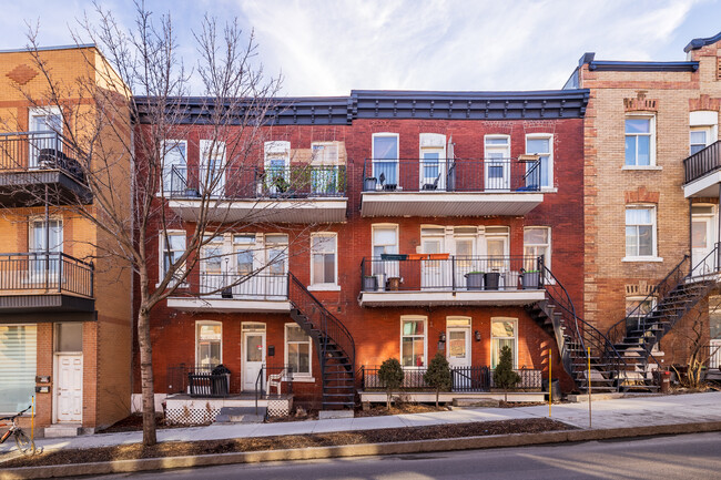 2506-2524 Frontenac St in Montréal, QC - Building Photo - Building Photo