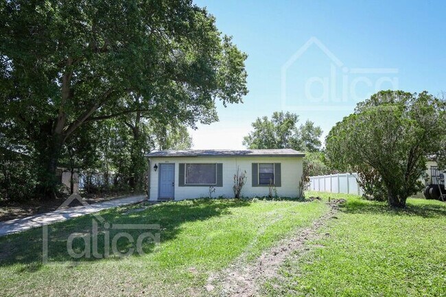 property at 3810 Thompson St