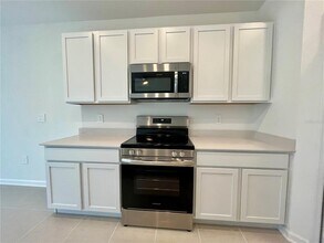 4700 Golden Knight Blvd in Kissimmee, FL - Building Photo - Building Photo