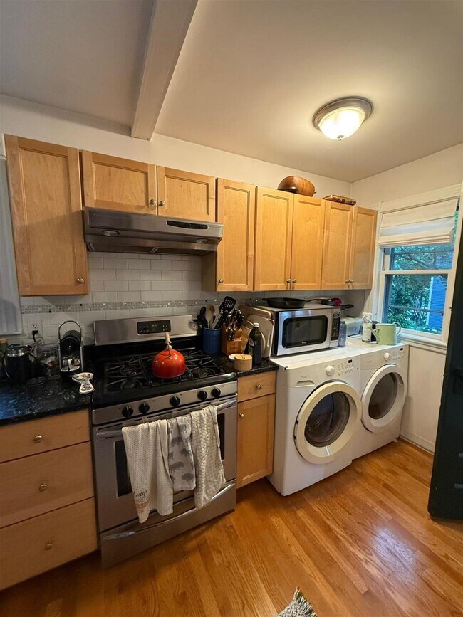 17 Milton St, Unit 2 in Cambridge, MA - Building Photo - Building Photo