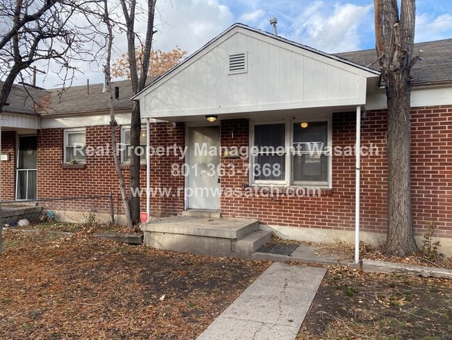 property at 1480 S Green St