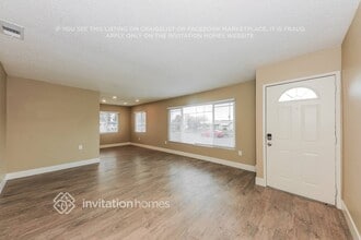 6771 Dwight Way in San Bernardino, CA - Foto de edificio - Building Photo