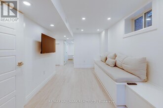 210 Parkmount Rd in Toronto, ON - Building Photo - Building Photo