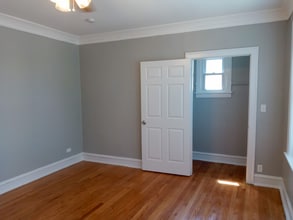 8000 S Champlain Ave, Unit 625-1 in Chicago, IL - Foto de edificio - Building Photo