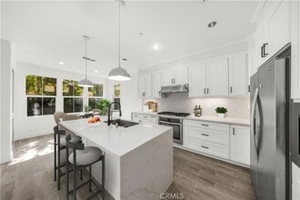 83 Waterleaf in Irvine, CA - Building Photo - Building Photo