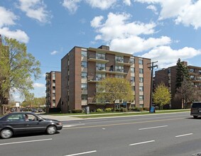 Belmar Apartments in Toronto, ON - Building Photo - Building Photo