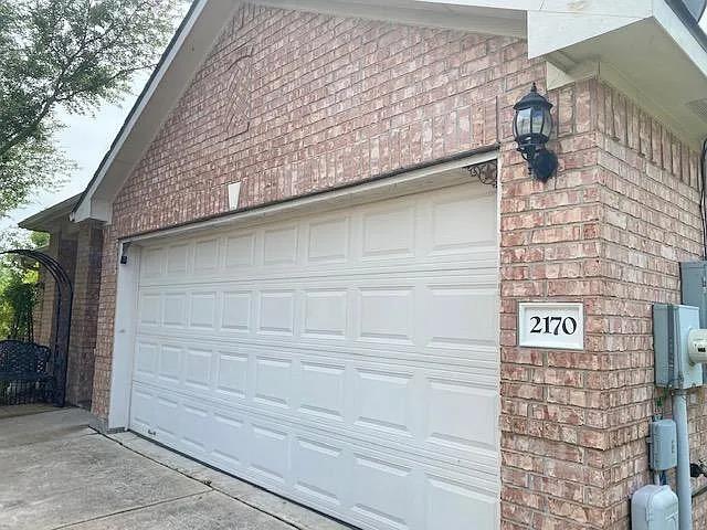 property at 2170 Rachel Ln