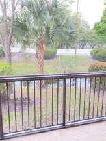4581 W McNab Rd in Pompano Beach, FL - Building Photo