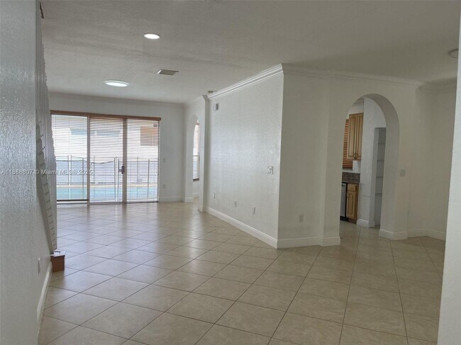 3725 NE 10th St in Homestead, FL - Building Photo - Building Photo