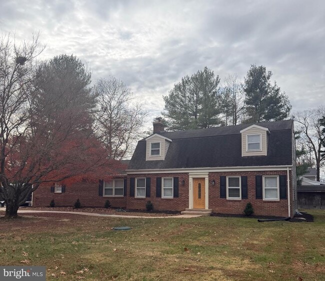 property at 6804 Santa Maria Ave