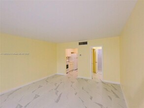 644 NW 13th St in Boca Raton, FL - Building Photo - Building Photo