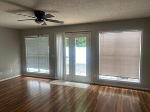 102 S Spring View Dr in Enterprise, AL - Building Photo - Building Photo