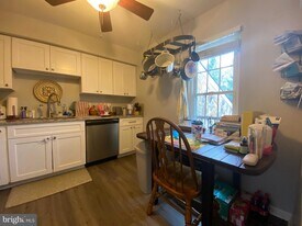 240 Valley Stream Ln, Unit 240 in Chesterbrook, PA - Building Photo