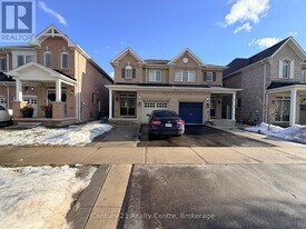 59 Antibes Dr in Brampton, ON - Building Photo