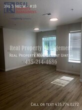 390 980 in Vernal, UT - Building Photo - Building Photo