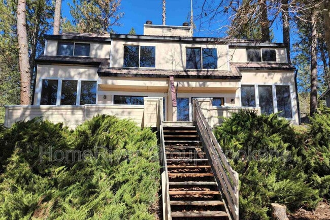 property at 2506 E Casper Dr