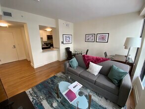 3 Winter Pl, Unit 2 in Boston, MA - Foto de edificio - Building Photo