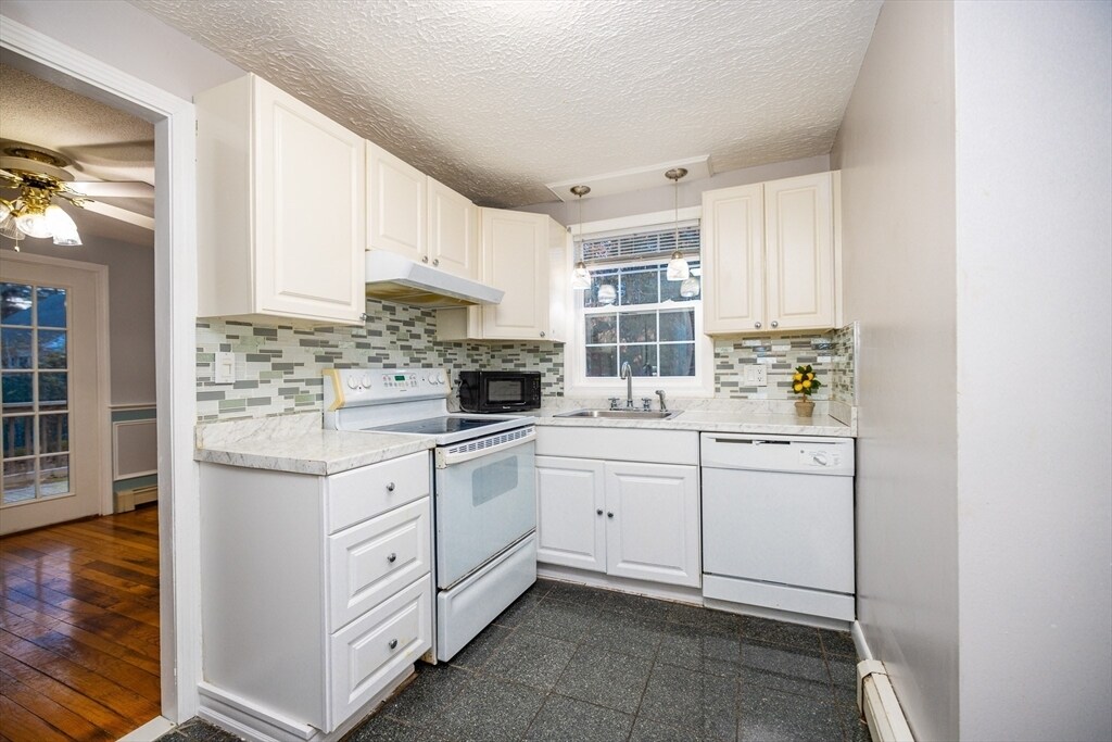 474 Franklin St in Mansfield, MA - Building Photo