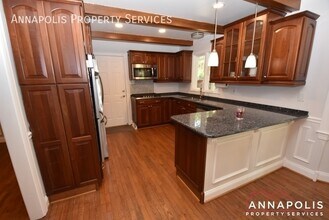 112 Berrywood Dr in Severna Park, MD - Building Photo - Building Photo